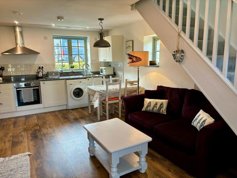 Little Bream - Pretty Cosy Cottage, Sea Views, Walk To The Beach Mawnan Smith Exterior foto
