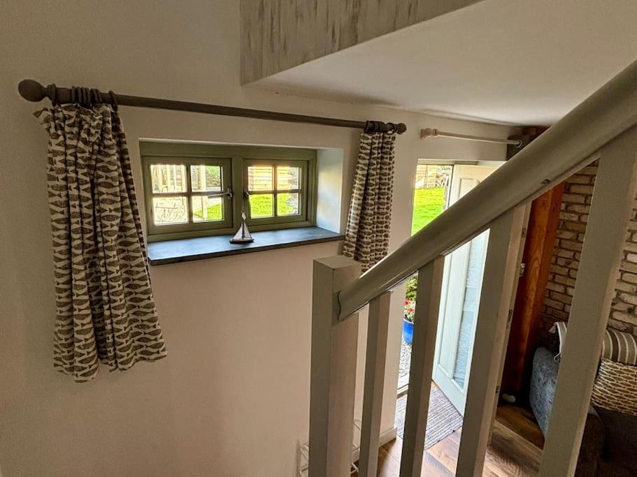 Little Bream - Pretty Cosy Cottage, Sea Views, Walk To The Beach Mawnan Smith Exterior foto